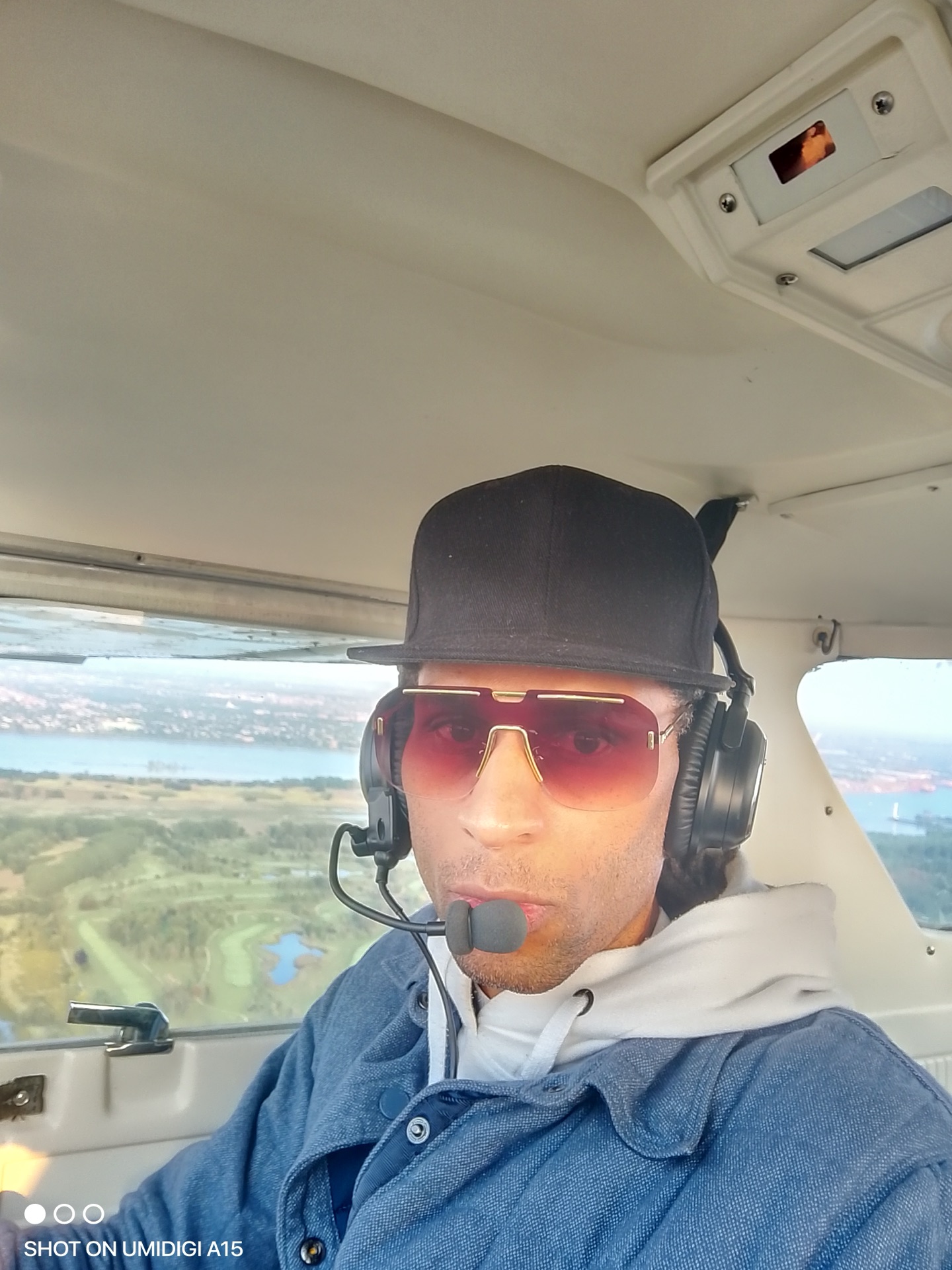 Flight photo 19
